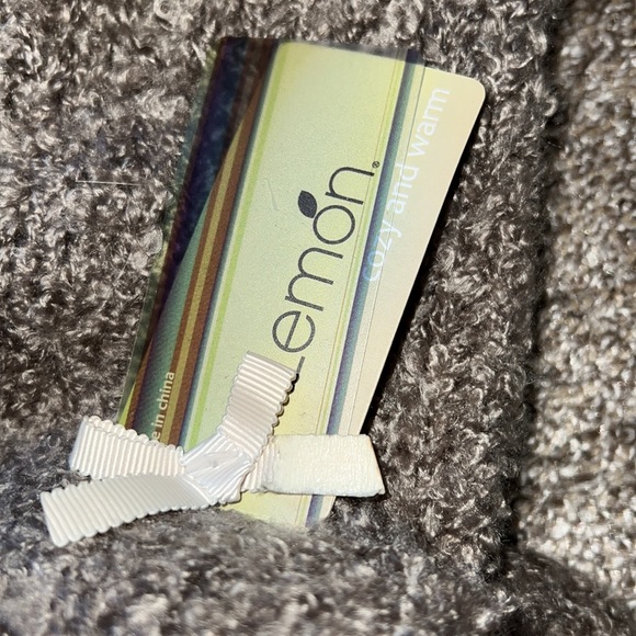 NWT Lemon Slippers in Cappuccino - Picture 5 of 6